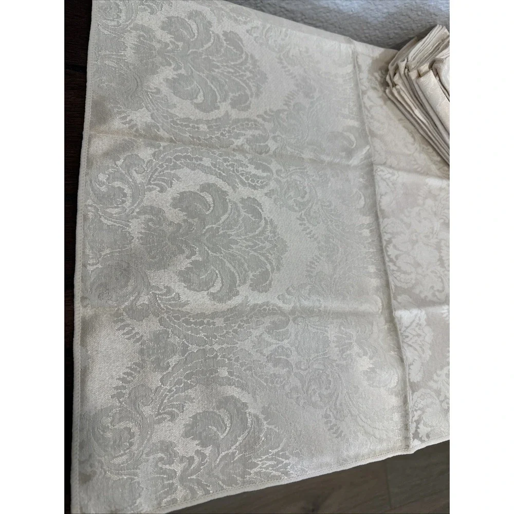 Set of‎ 8 W-C DESIGNS Damask Fabric Cloth Napkins ROYAL PALACE Champagne - 18x18